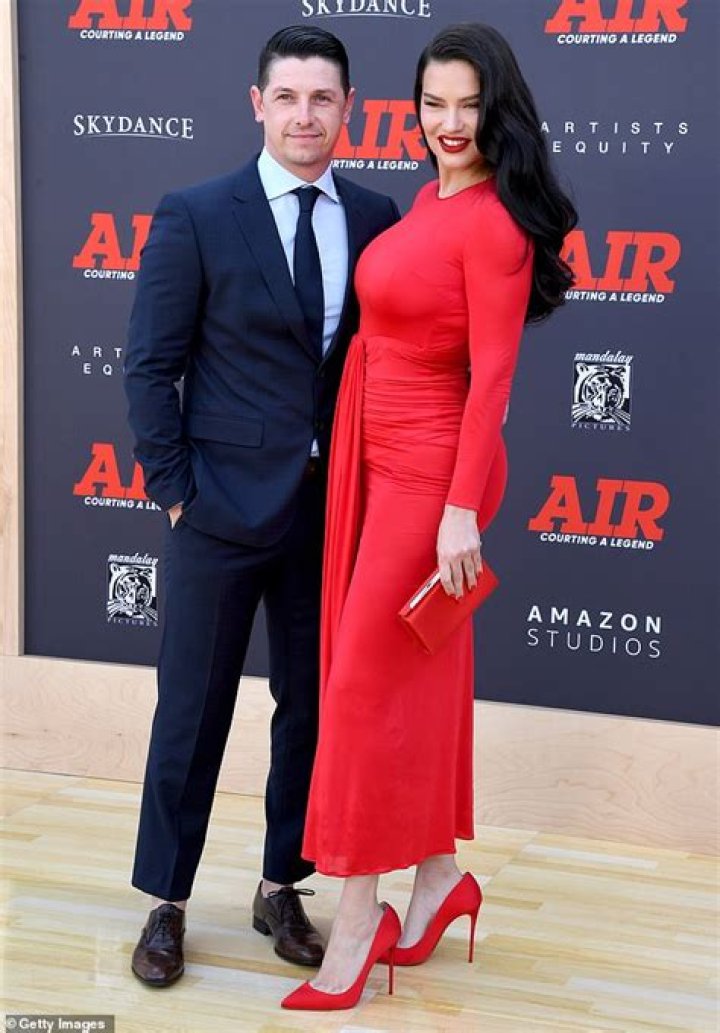Adriana Louvier’s Husband: Who is Adriana Louvier Dating?