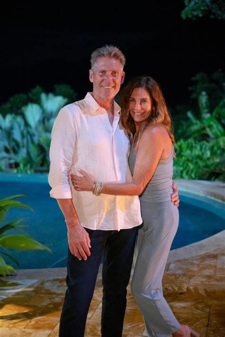 Leslie Mann’s Husband: Who is Leslie Mann Dating?