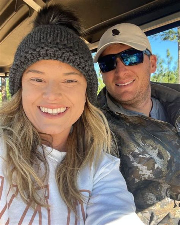 Lindsey van der Hoeven’s Boyfriend: Who is Lindsey van der Hoeven Dating?