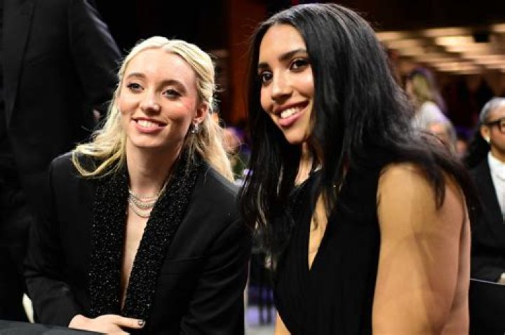 Thays Venancio de Oliveira’s Girlfriend: Who is Thays Venancio de Oliveira Dating?