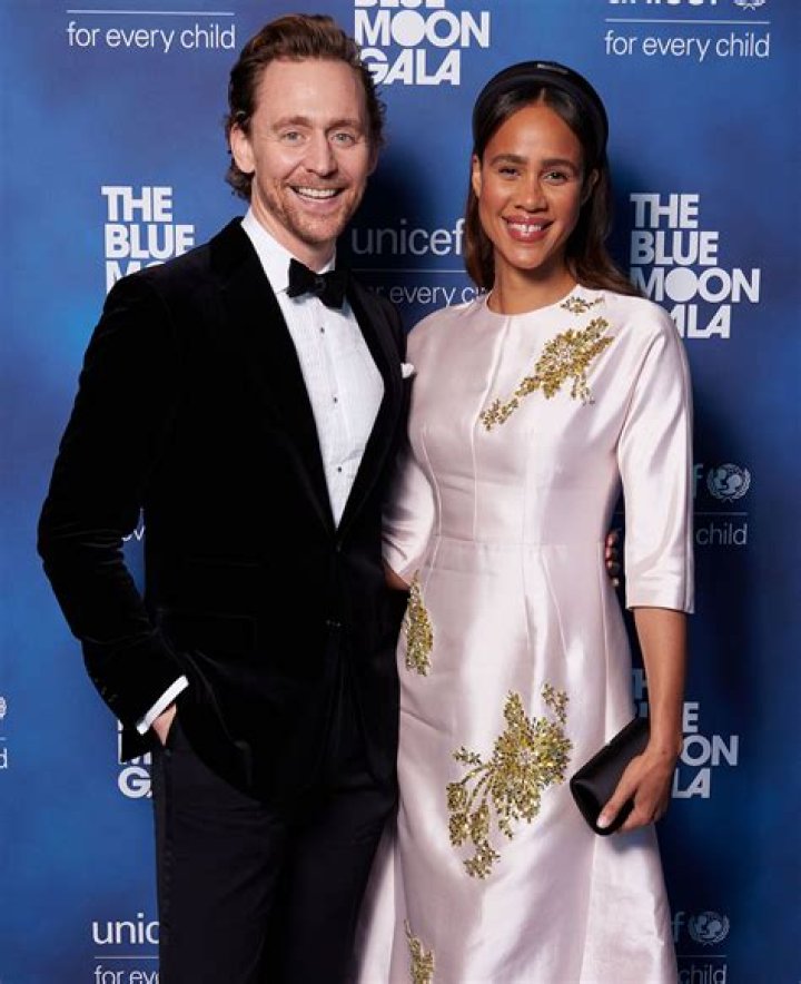 Tom Hiddleston’s Girlfriend: Who is Tom Hiddleston Dating?