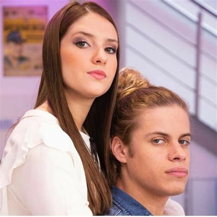 Who is Lupe Fiasco Dating – Lupe Fiasco's Girlfriend & Exes